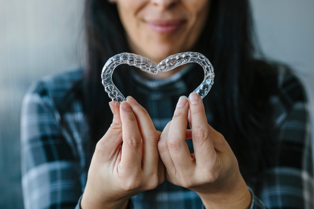 How to Clean Invisalign Aligners?